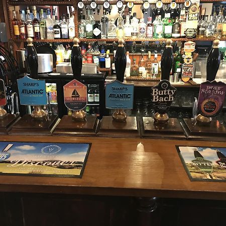The New Court Inn Usk Luaran gambar