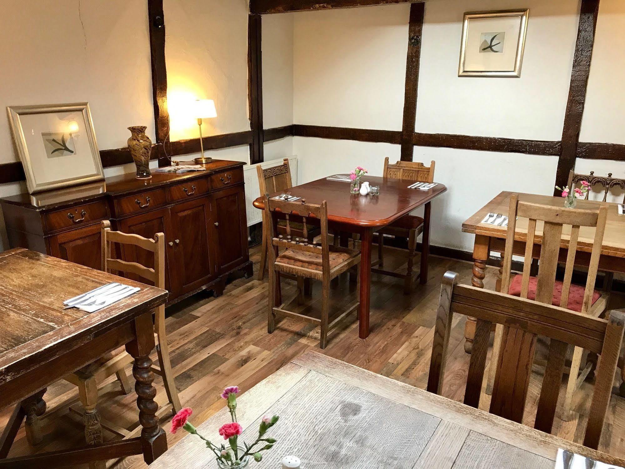 The New Court Inn Usk Luaran gambar