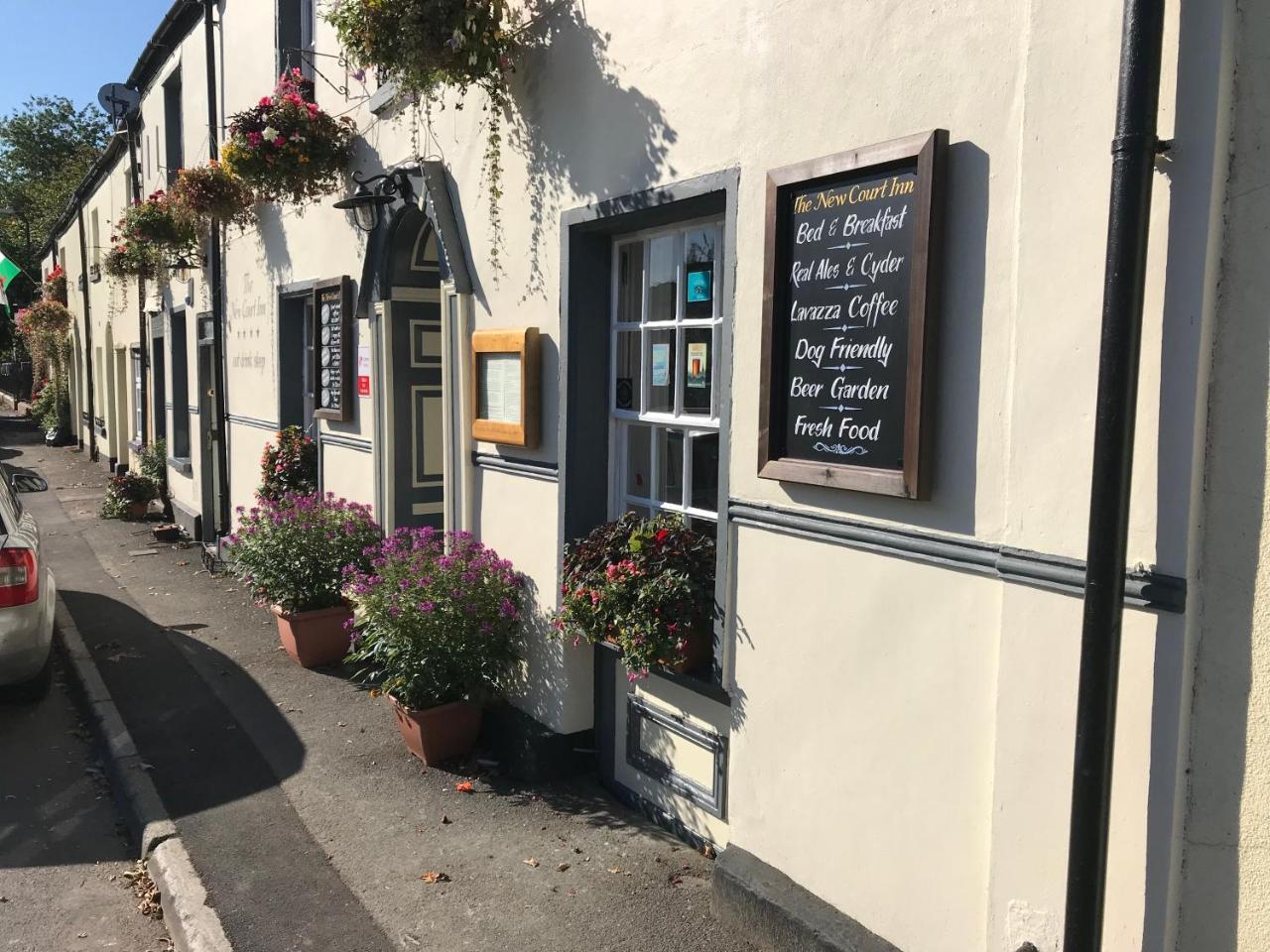 The New Court Inn Usk Luaran gambar